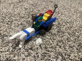 LEGO Castle: Crusader's Cart (1877) 100% Complete With Instructions