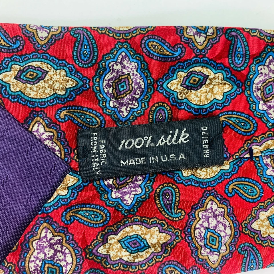 Corbata Richards Road Para Hombre Roja con Azul Paisley De Colección Hecha en EE. UU. 100% Seda Foto 4 de 4