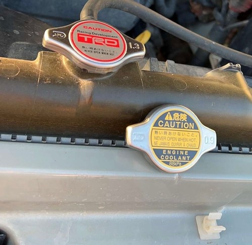 Toyota Radiator Cap - PTR04-00000-03 (TRD MS143-18001) - Foto 4 di 4