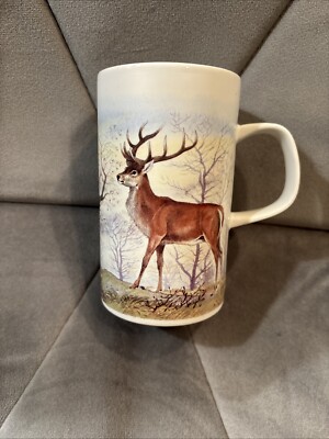 Dunoon Fine Bone China Becher - Hirsch und Hirsch im Wald