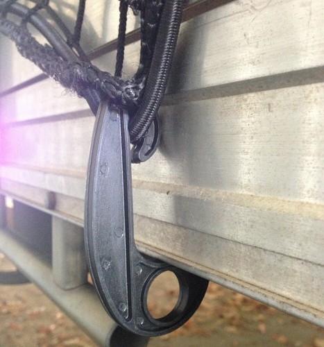 Cargo Net 1.5m x 2.2m 35mm Square Mesh Safe & Legal -Great for Ute Truck Trailer - Picture 4 of 5
