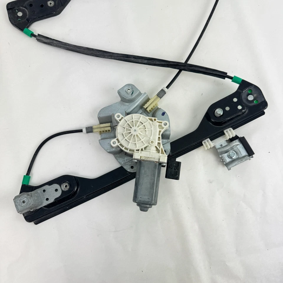 Motor regulador ventana conductor delantero izquierdo Dodge Charger 2006-2010 OEM 5065471AF Foto 3 de 4