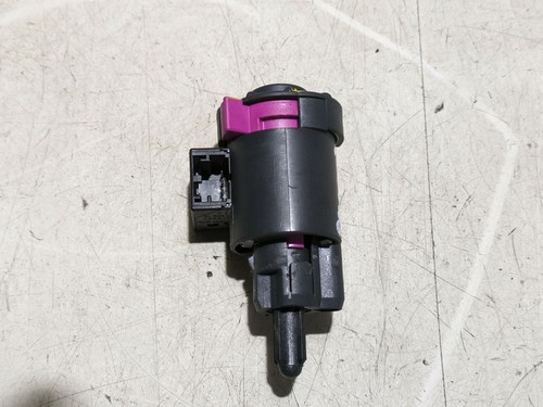 Bremslichtschalter Audi 4F0945459B B8 A4 Avant 2.0 TDI DPF multitronic