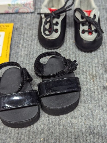 Lot Of American Girl Doll Shoes 6 Pair - Mini Grin Pins - Truly Me - - Picture 5 of 7
