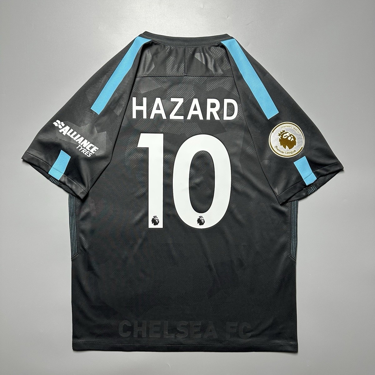 CHELSEA NIKE 2017/2018 FOOTBALL THIRD JERSEY #10 EDEN HAZARD SIZE