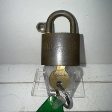 VTG. U.S. PADLOCK. AMERICAN LOCK CO.  With Key Approximately 2”