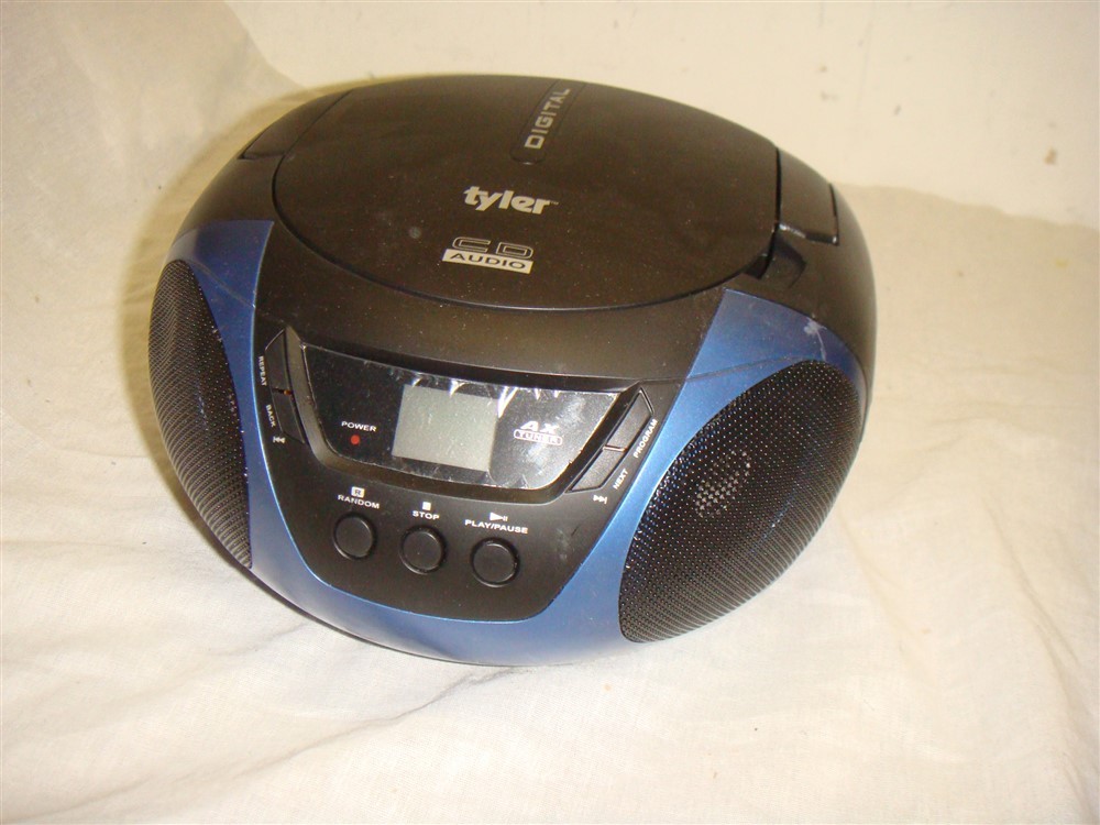 Am/fm Radio & Aux