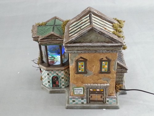 2007 Dept 56 Snow Village Halloween Monsters Of The Deep 799936 - Picture 4 of 10