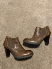 Vintage Boc Brown Genuine Leather Booties Boots Shoes 11 Thick Tread Slip On