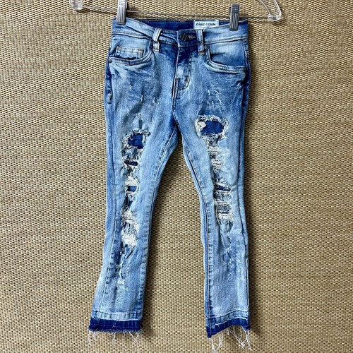 FWRD Denim Jeans Kid’s 5 Blue Denim Red Embroidery ‘Sinners N Saints’ Distressed - Picture 3 of 13