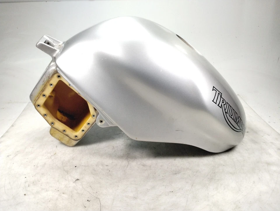 Triumph Daytona 955i 2002 tanque de combustible de gasolina plateado Foto 2 de 4