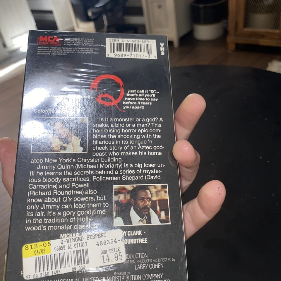 Q - The Winged Serpent (VHS, 1990) David Carradine, Richard Roundtree Foto 4 de 4