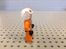 LEGO Star Wars Luke Skywalker Minifigure (X-Wing Pilot Suit) ~Sets 8129/9493