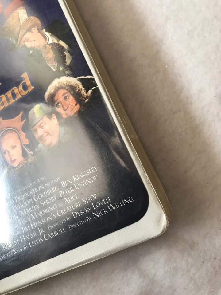 Alice In Wonderland Movie 1999 The Sword In The Stone VHS Tape Lot of 2 - Image 4 of 4