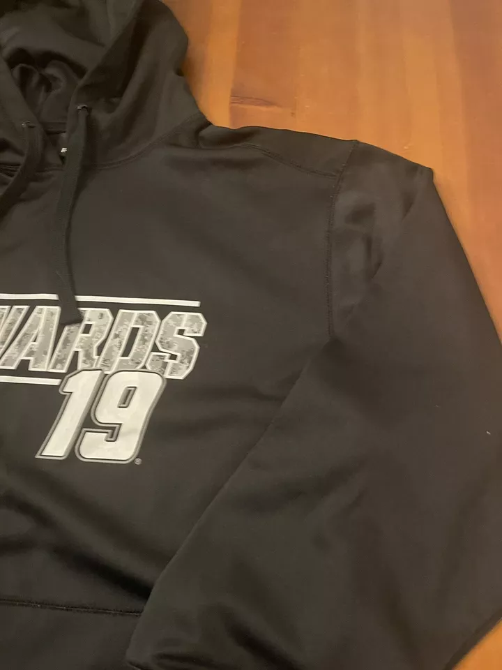 Толстовка повседневная мужская Fanatics Nascar Carl Edwards размер средний с длинным рукавом  - Изображение 2 из 4