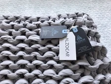 NWT ALZOEAR Handmade Chunky Knitted Weighted Blanket Gray 40”X 70”  10.2lbs