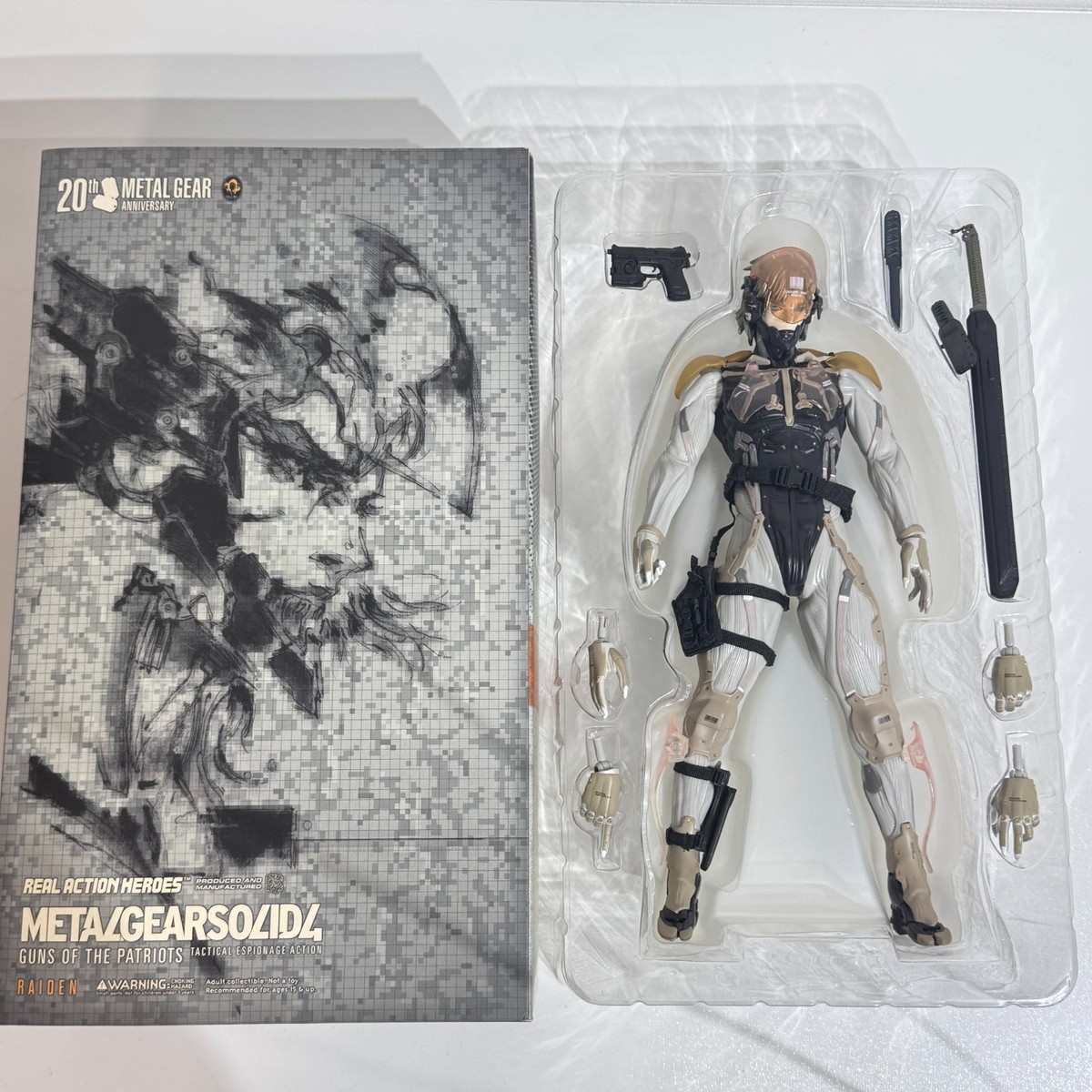 RAH Raiden Metal Gear Solid 4 Real Action Heroes Figure Doll