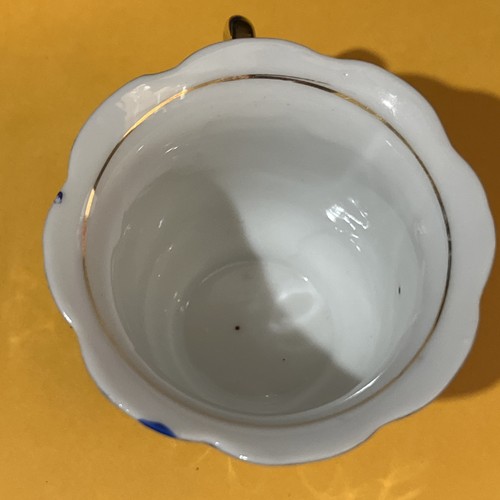 TAZA Y PLATILLO AZUL VINTAGE RECORTADO EN ORO/HECHO EN JAPÓN/FORMA MUY EXTRAÑA INUSUAL - Imagen 10 de 12