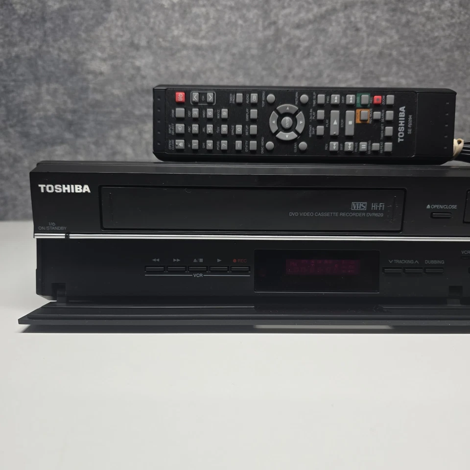 Toshiba DVR620KU DVD Recorder VCR Combo Dubbing Transfer VHS to DVD with Remote - Image 3 of 4