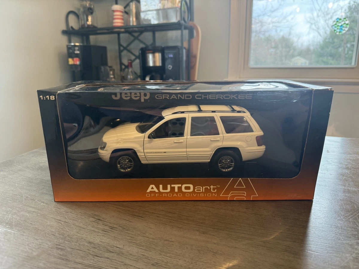 ミニカー AUTOart Jeep Grand Cherokee 1/18 AUTOart Jeep Grand Cherokee Black 1/18 Scale Model 74012 | eBay