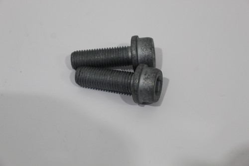 Audi A1 8X Pair Rear Brake Caliper Carrier Bolts New N90740302 - Picture 5 of 14