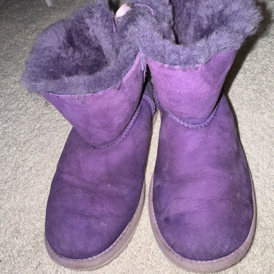 UGG KIDS BAILEY BOW II BOOT Purp SUEDE SHEEPSKIN Uggs BIG KIDS US 4 EUR 36 - Image 4 of 4