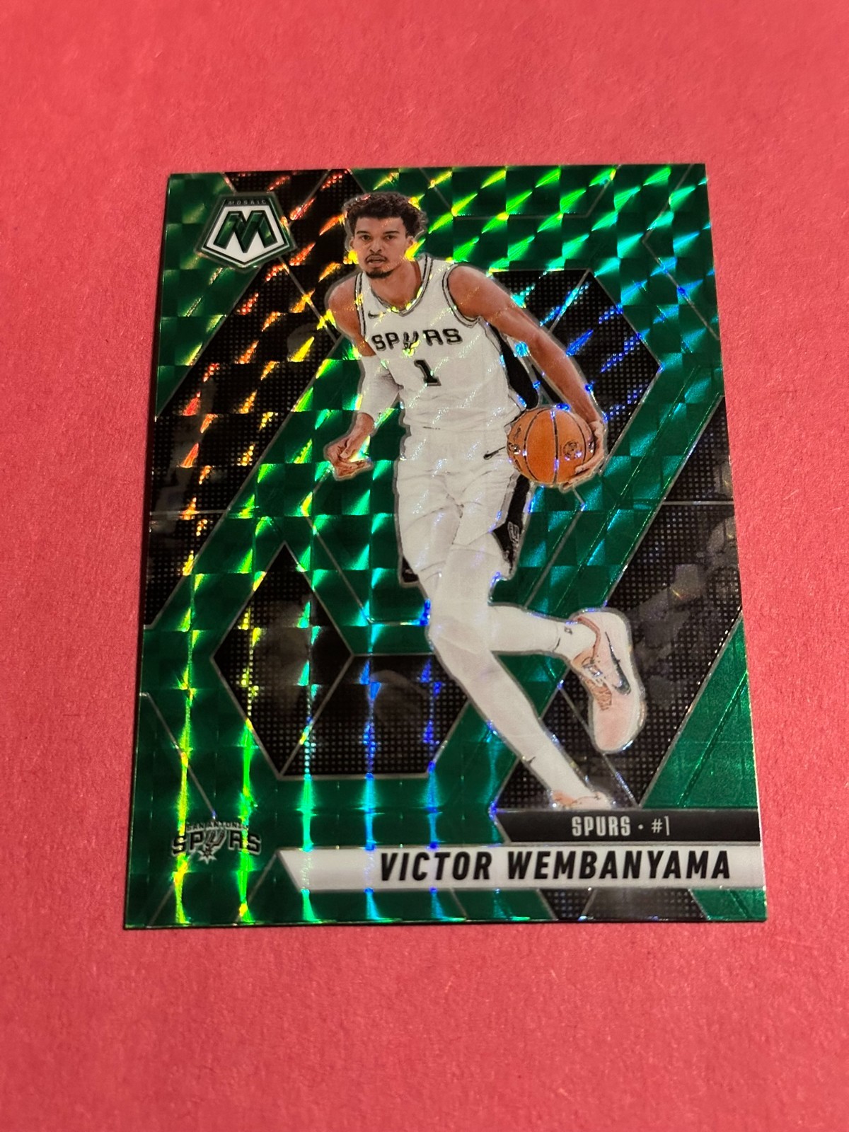 2024-25 Panini Mosaic - Victor Wembanyama #31 Green Mosaic Prizm