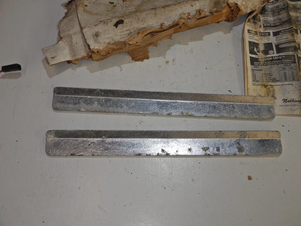 CARR for Jeep Wrangler YJ CJ 55-93 NOS Diamond Plate Corner Guard Pair FREE SHIP Foto 4 de 4