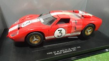 FORD GT 40 MKII LE MANS 1966 # 3 rouge 1/18 UNIVERSAL HOBBIES 3168 voiture minia