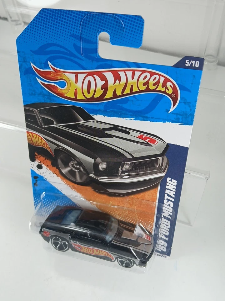 Hot Wheels HW Racing '11 Black And Blue '69 Ford Mustang (2010) Toy Car 155/244 - Image 3 of 4