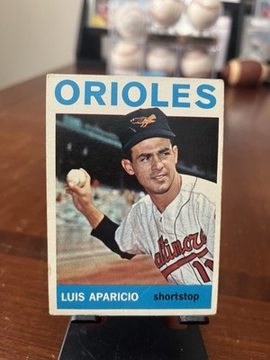 1964 Topps - High # Luis Aparicio #540