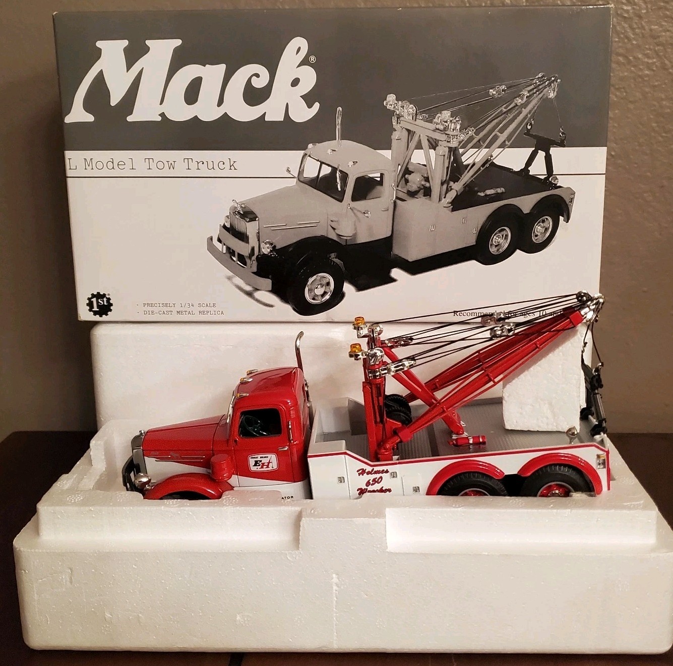 First Gear Mack L-Model Tow Truck Wrecker Ernst Holmes Towing 1/34 Scale 19-3186