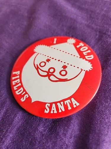 De colección | Botón Pinback Papá Noel de los grandes almacenes Marshall Fields | Difícil de encontrar Raro - Imagen 2 de 8