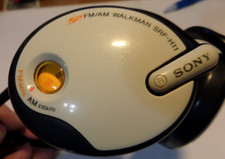 Sony SRF-H11 S2 Sports AM / FM Radio Walkman with Rear Reflector Headphones