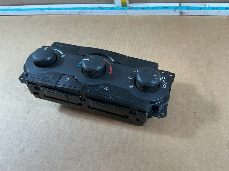 Jeep Grand Cherokee 2005-2007 calefacción aire acondicionado control de temperatura 055111009AF OEM Foto 3 de 4