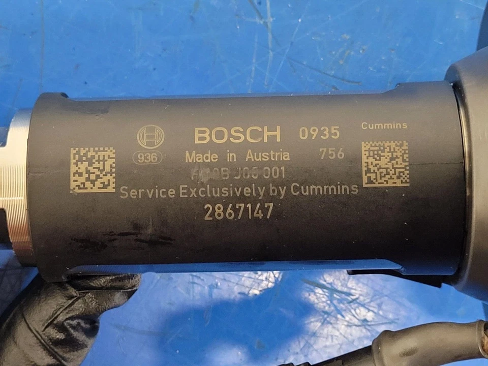 Inyector de combustible Cummins QSK19 QSK38 QSK50 grupo electrógeno Onan 2867147 J00 001 Foto 2 de 4