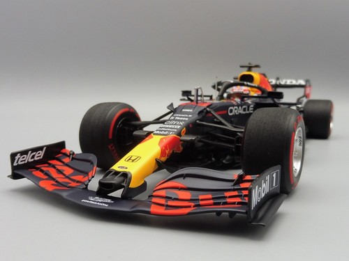 Red Bull Racing Honda RB16B Verstappen 1/18 MINICHAMPS 110211433 Dutch Gp 2021 - Picture 6 of 12