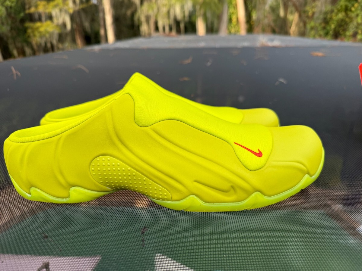 【Nike】Clogposite Bright Cactus ★大人気 23-29★ New Nike Clogposite Sandals Slides Shoes - Bright Cactus