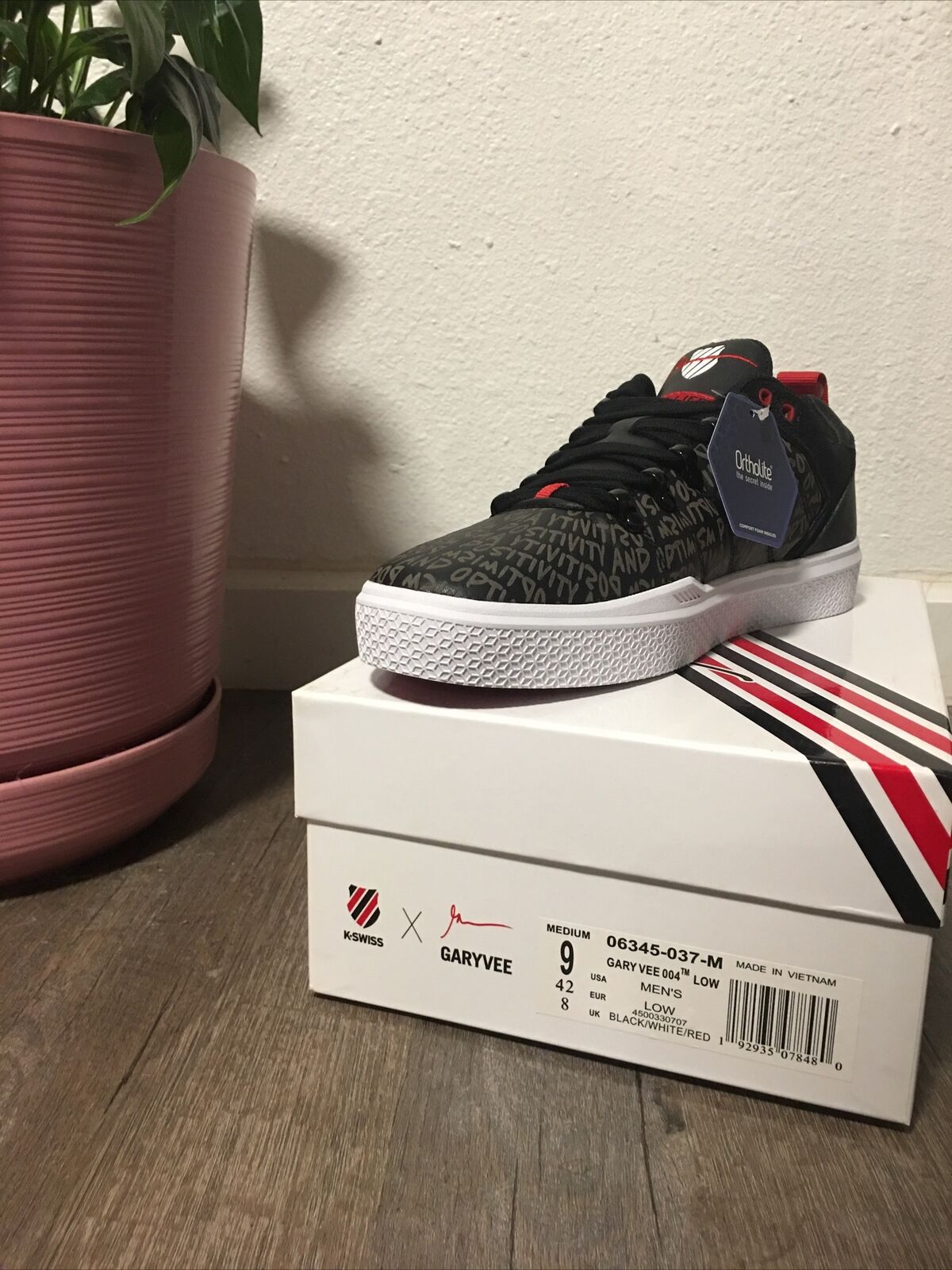 Picture 1 of 17