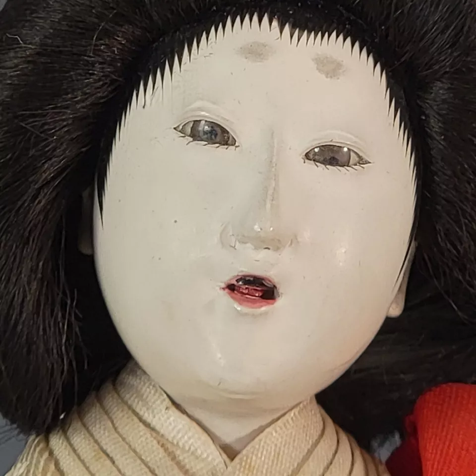 Muñeca Hina Matsuri Período Taishi Cantante Gofun Japonesa - Dama de la Corte - Hecha a Mano Foto 2 de 4