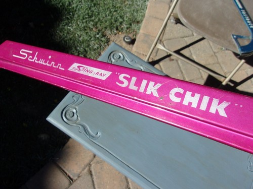 Schwinn Stingray Original Paint & Screen Violet Slik Chik Chain Guard - Picture 13 of 14