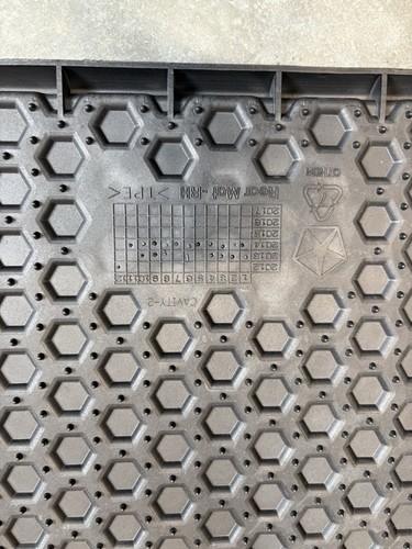 2014 JEEP CHEROKEE ALL WEATHER MATS 1UB87DX9AB -NEW OEM Mopar - Picture 12 of 15