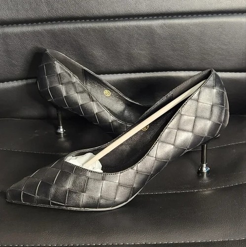 Womens black short kitten heel pumps pointed toe woven slip on formal (size 9.5) - Picture 3 of 6