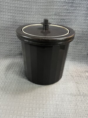 Blue Tupperware Ice Bucket Container #1683-4 with Lid Insulated Push Button