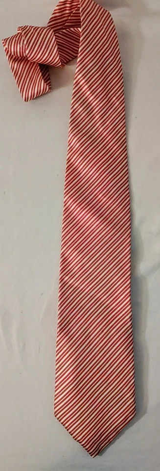 Hombres Azzaro Paris 100% Seda Rojo y Blanco Clásico Rayas Corbata Cuello 3.75 - 58 Nuevo sin Etiquetas Foto 2 de 4