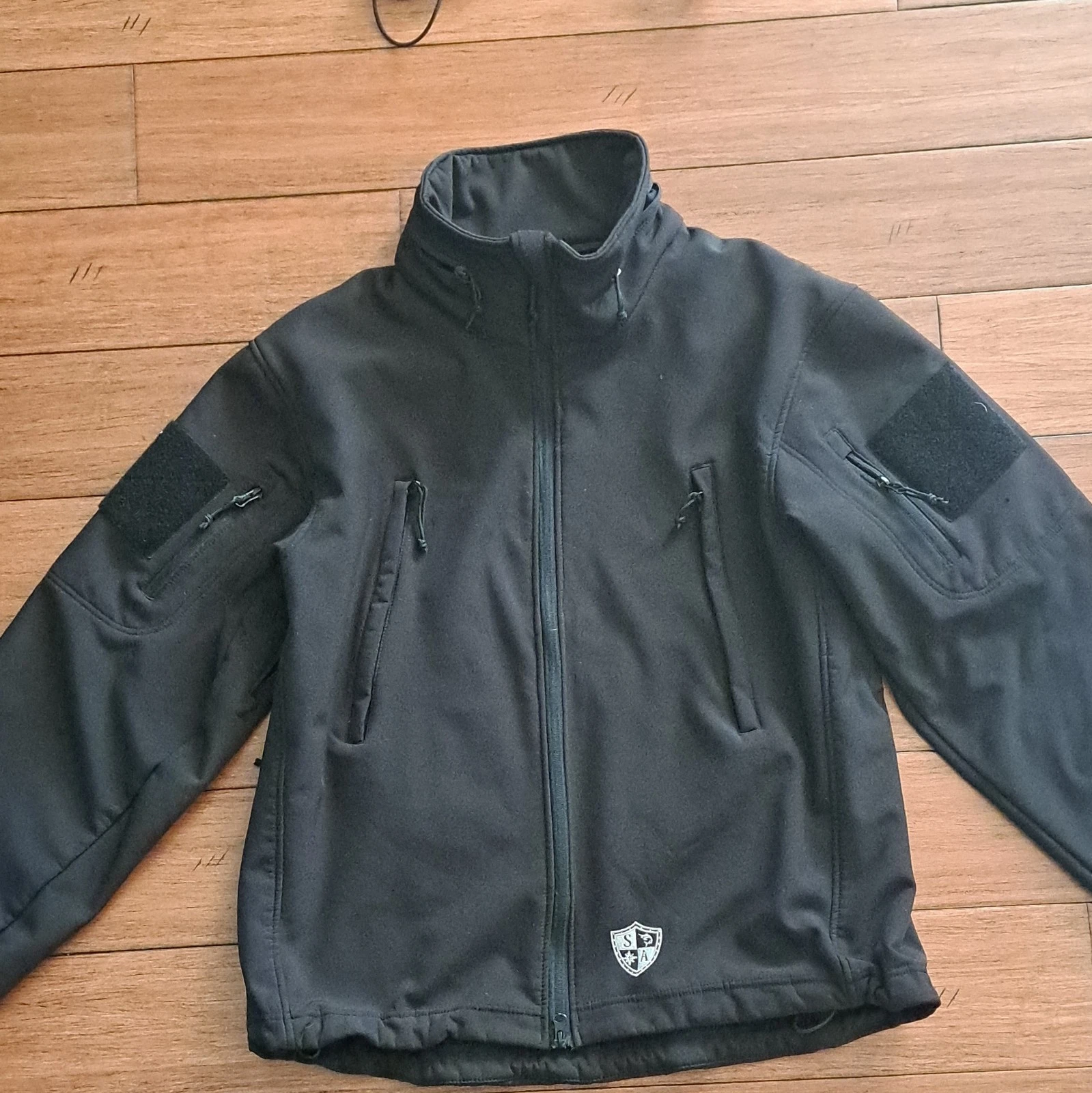 Men's Black SA Co. Softshell Jacket L Full Zip Hood Stand Collar Zipper Pockets image 2