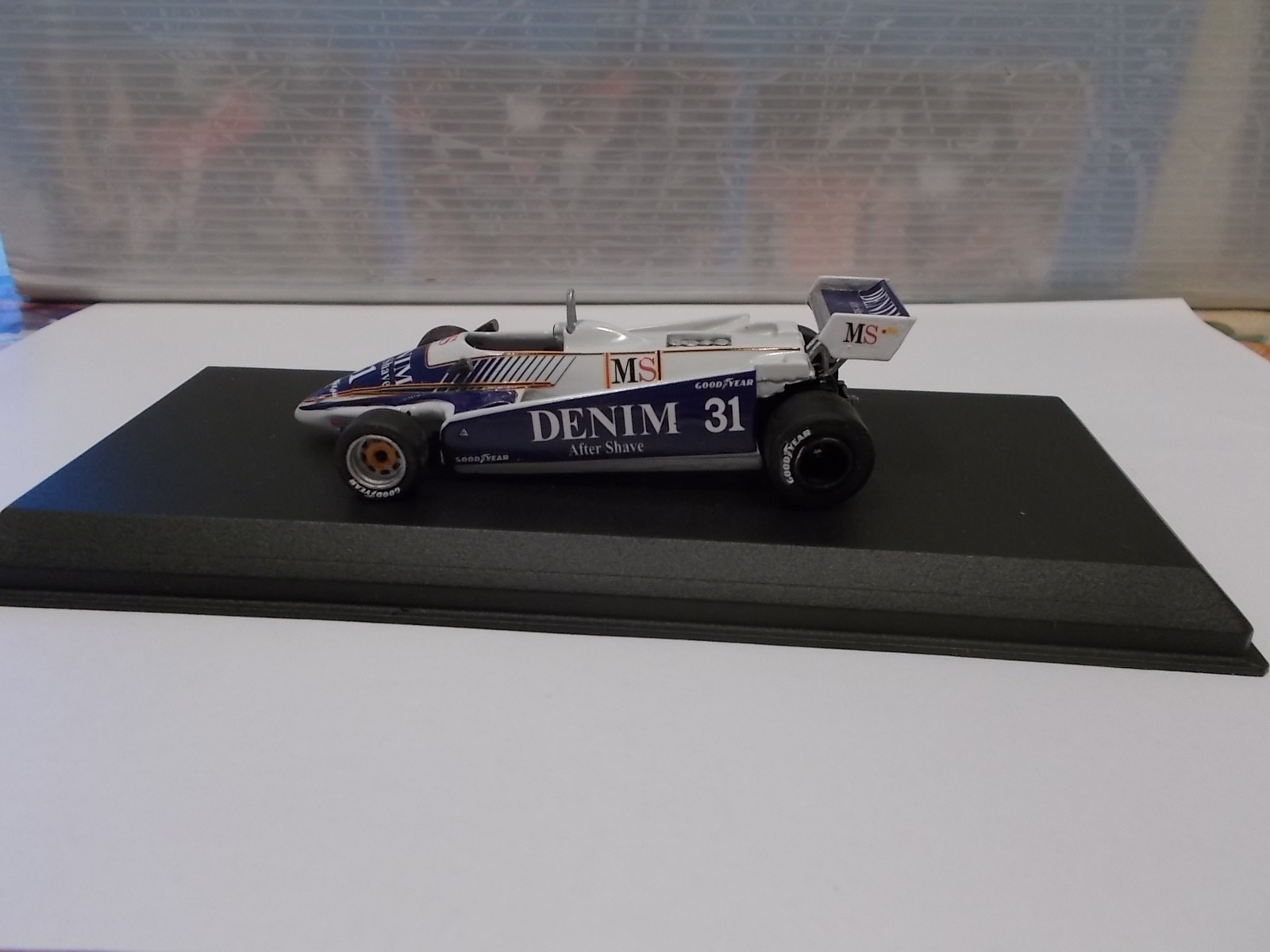 Picture 2 of 5