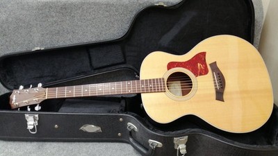TAYLOR 214E Electric Acoustic
