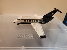 LEGO City Sets 3181 Passenger Plane & 60102 Airport VIP Service