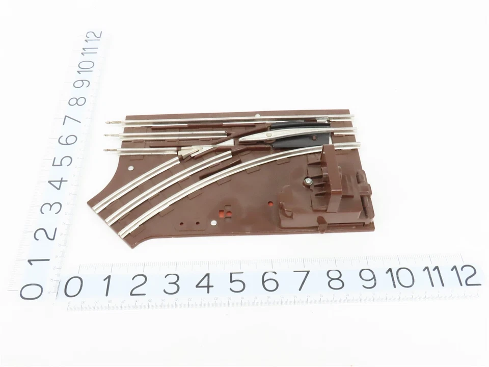 LOT of 5 O Gauge 3-Rail Lionel Assorted Switch Tracks - Image 2 of 4